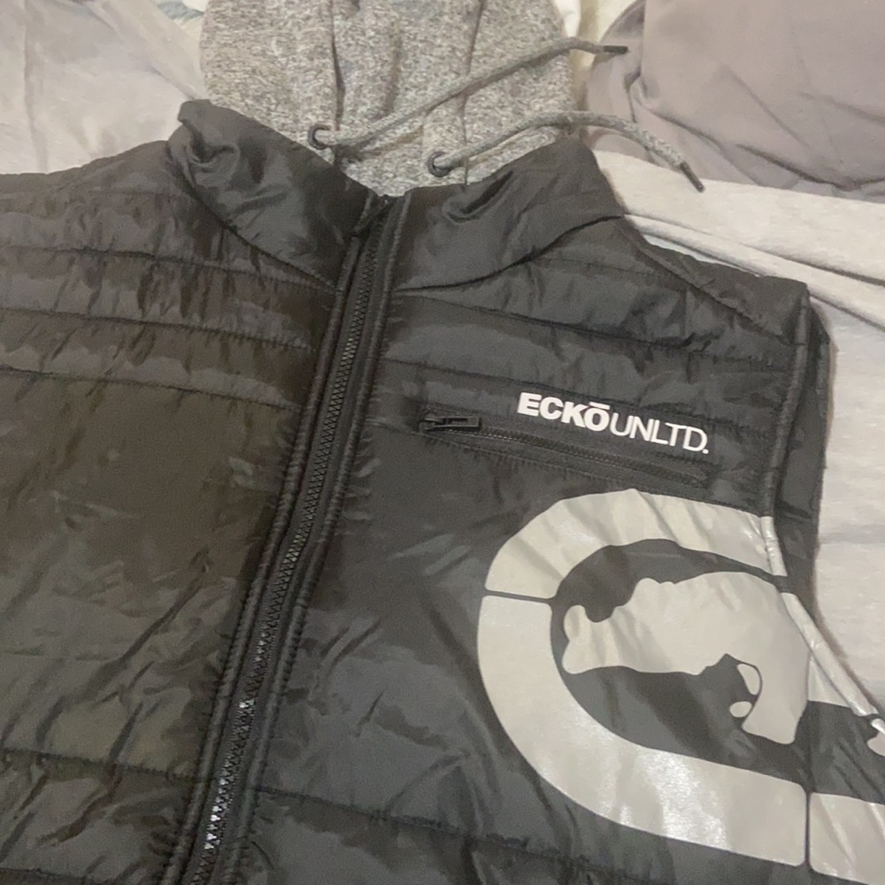 Coat - Picture 3 of 6